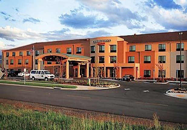12_CourtyardMarriottMedfordOR-494