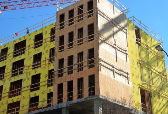 apartment_building_construction_pixabay_photo-labeled_for_reuse